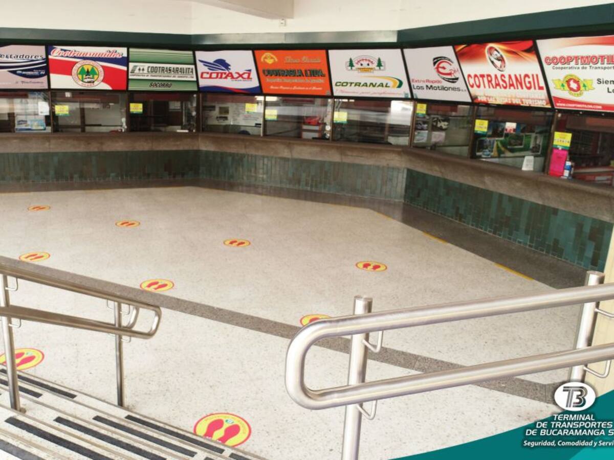 Por bloqueos, suspenden despacho de buses hacia el Magdalena Medio