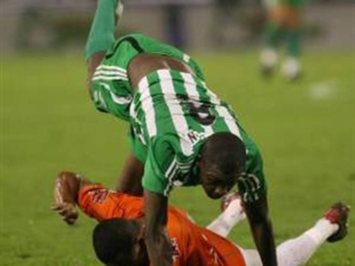 Nacional y Envigado empataron 1-1, América ganó de visitante 2-0 al Junior y Cali venció 3-1 al Real Cartagena