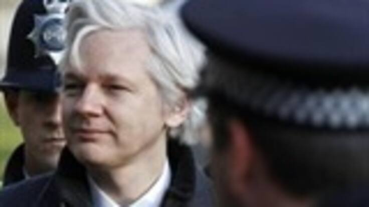 Inglaterra no tiene ningún instrumento internacional que la obligue a dar el salvoconducto a Assange: Fernández de Soto