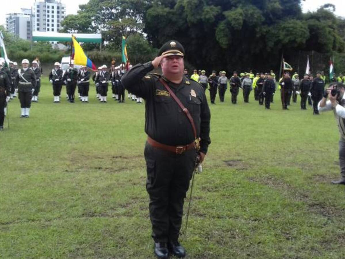 Pido a policías respetar y honrar la institución: nuevo comandante Quindío