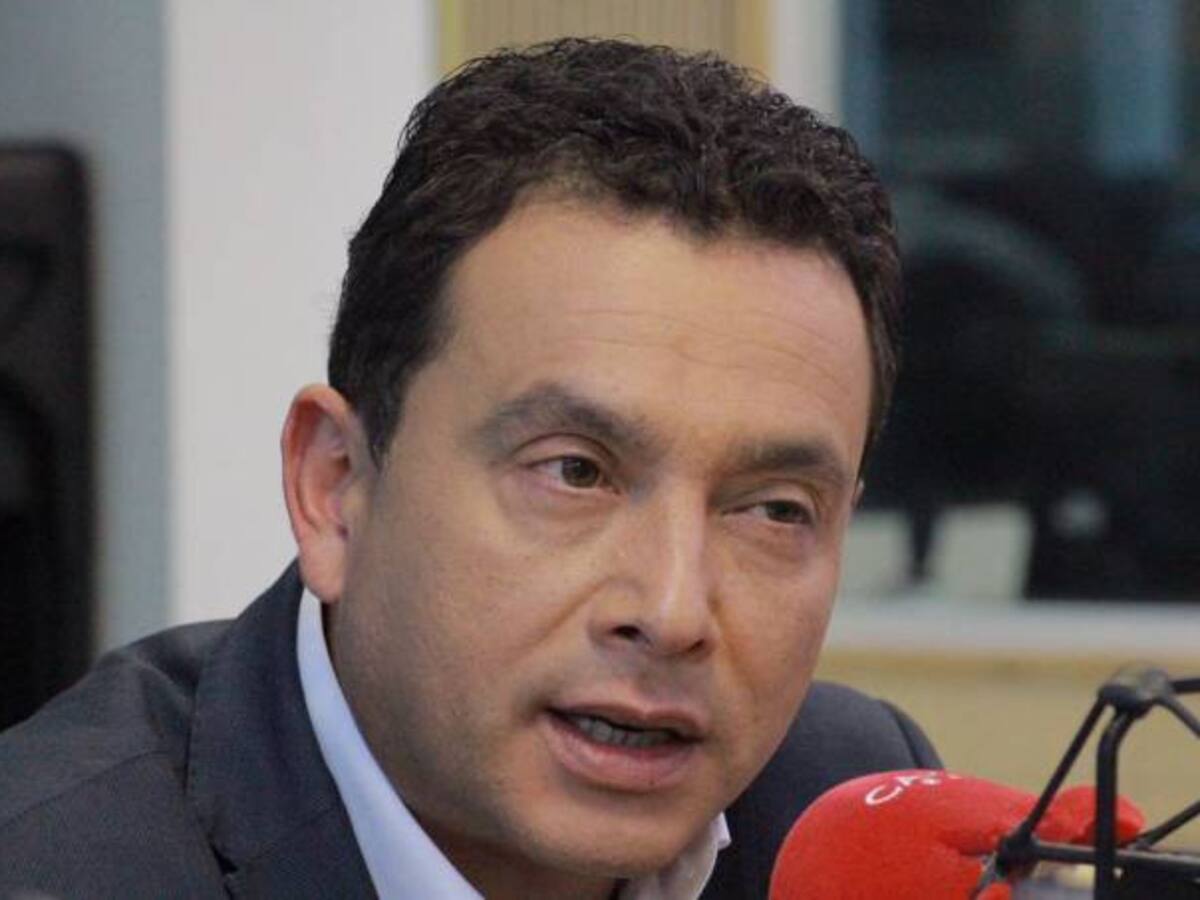 Es triste que se use estabilidad de una institución para ganar protagonismo