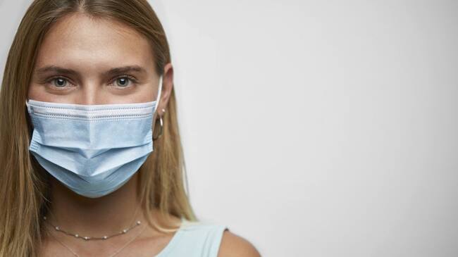 ¿Qué hacer para que las mascarillas protejan más contra el COVID-19?