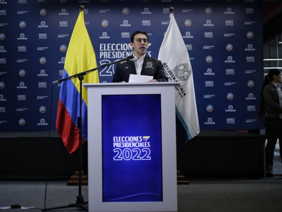 ¿Nueva jugadita del registrador Alexander Vega?