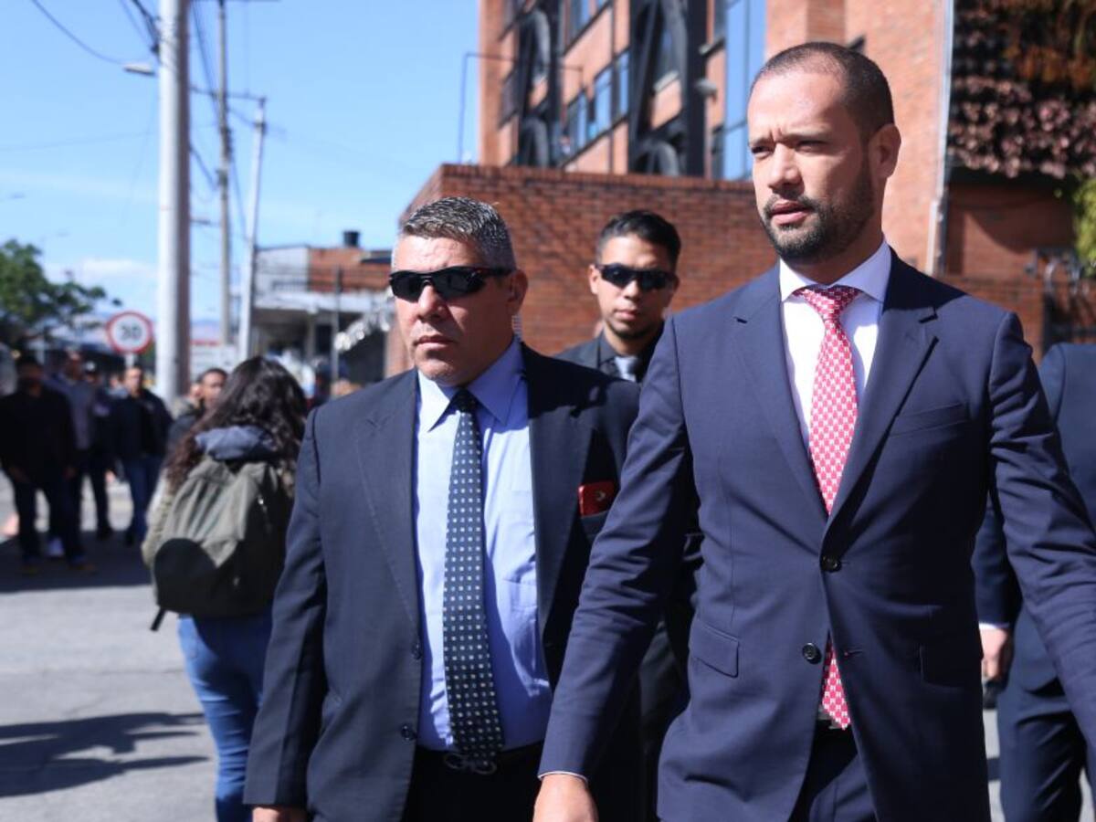 El abogado Diego Cadena seguirá en detención domiciliaria