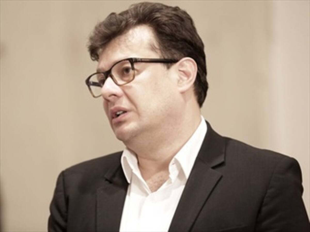 Víctimas de chuzadas esperan que Hurtado diga la verdad