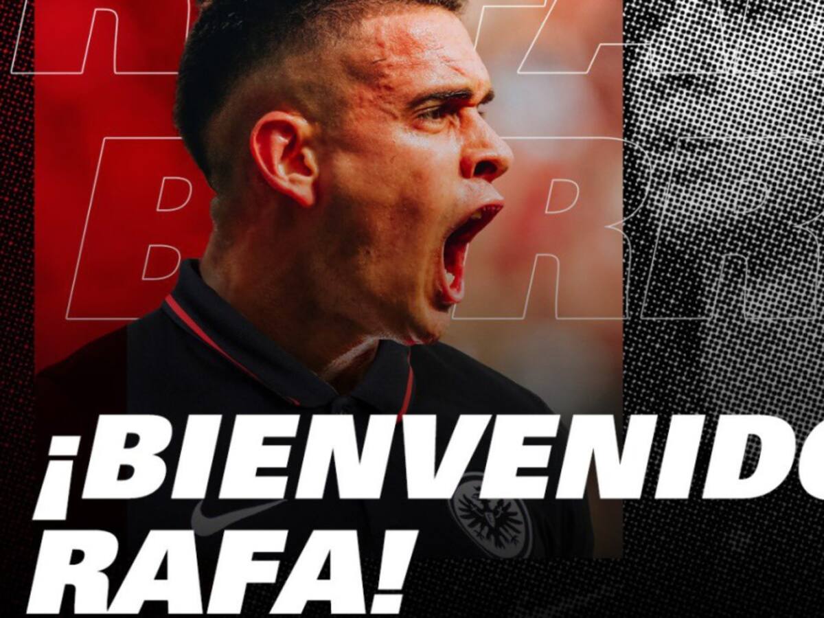 ¡Oficial! Santos Borré llega gratis al Eintracht Frankfurt