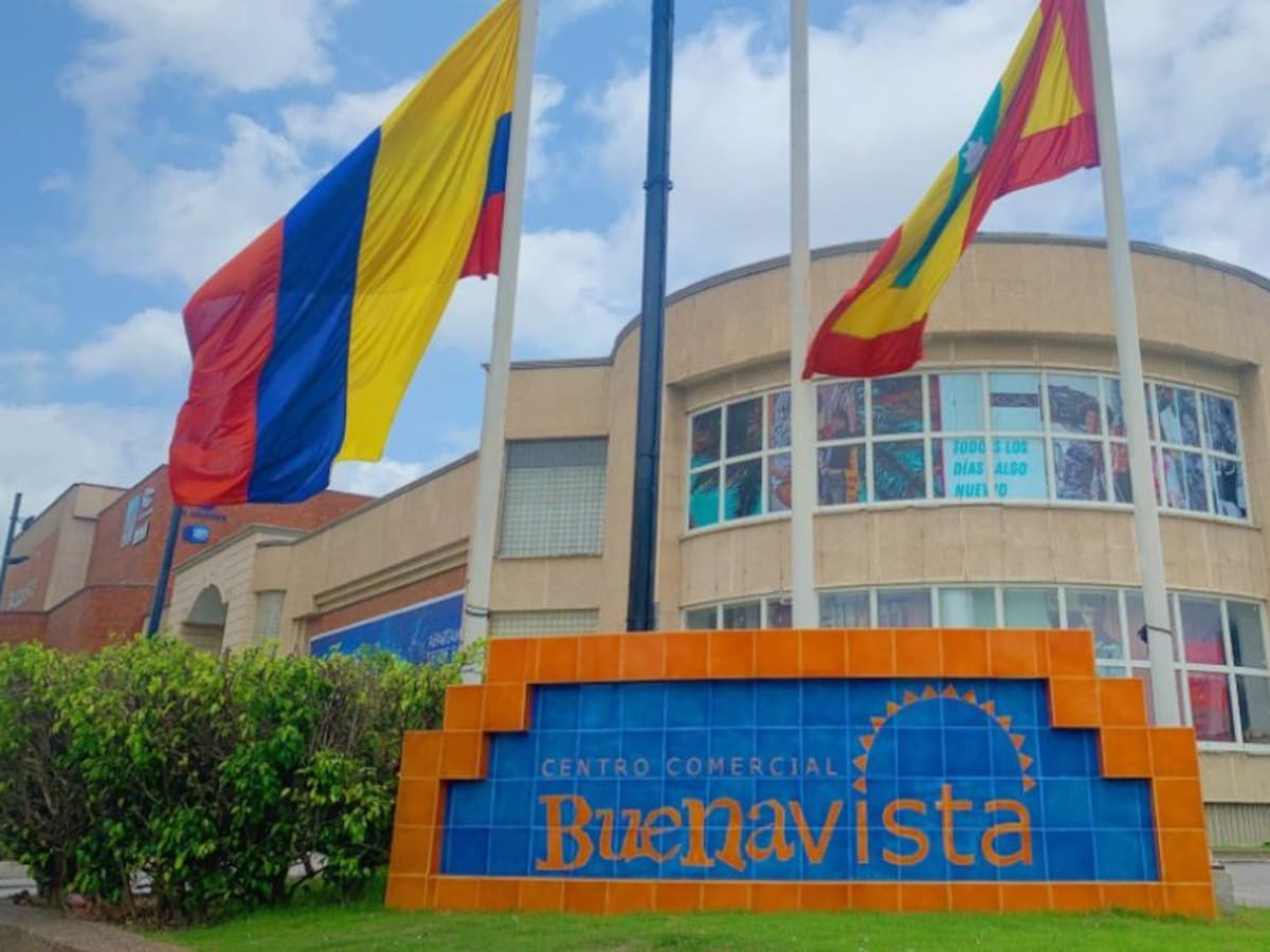 Tres hombres cometen hurto en joyería del Buenavista I