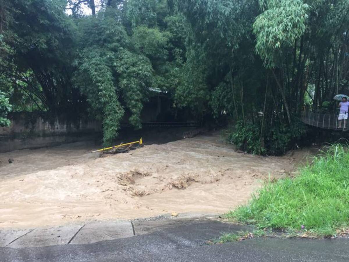 Una tormenta eléctrica produce el cierre de Palonegro