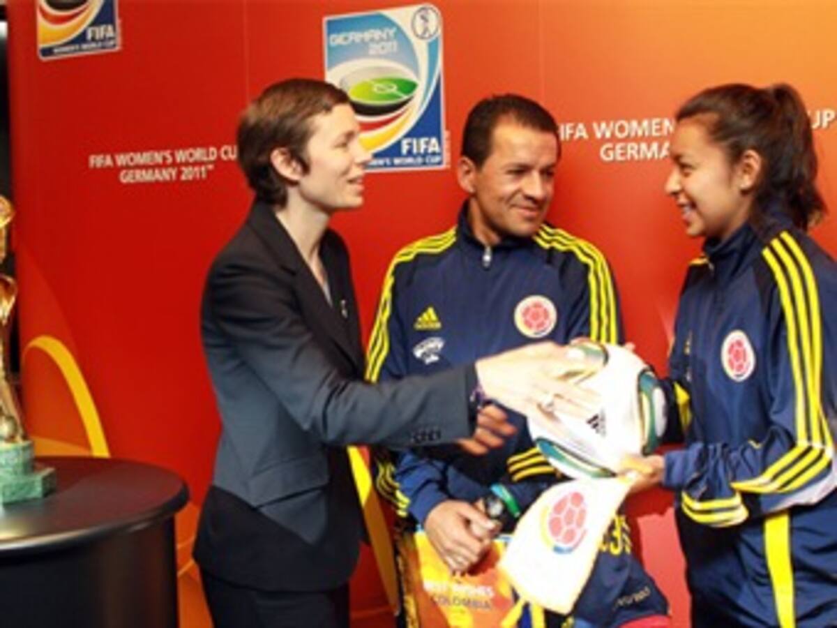 Gran presentación en Bogotá de la Copa Mundo de fútbol femenino en Alemania