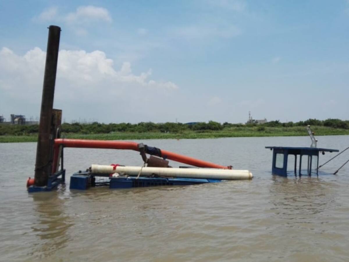 Controlada emergencia ambiental en el río Magdalena: Alcalde Char