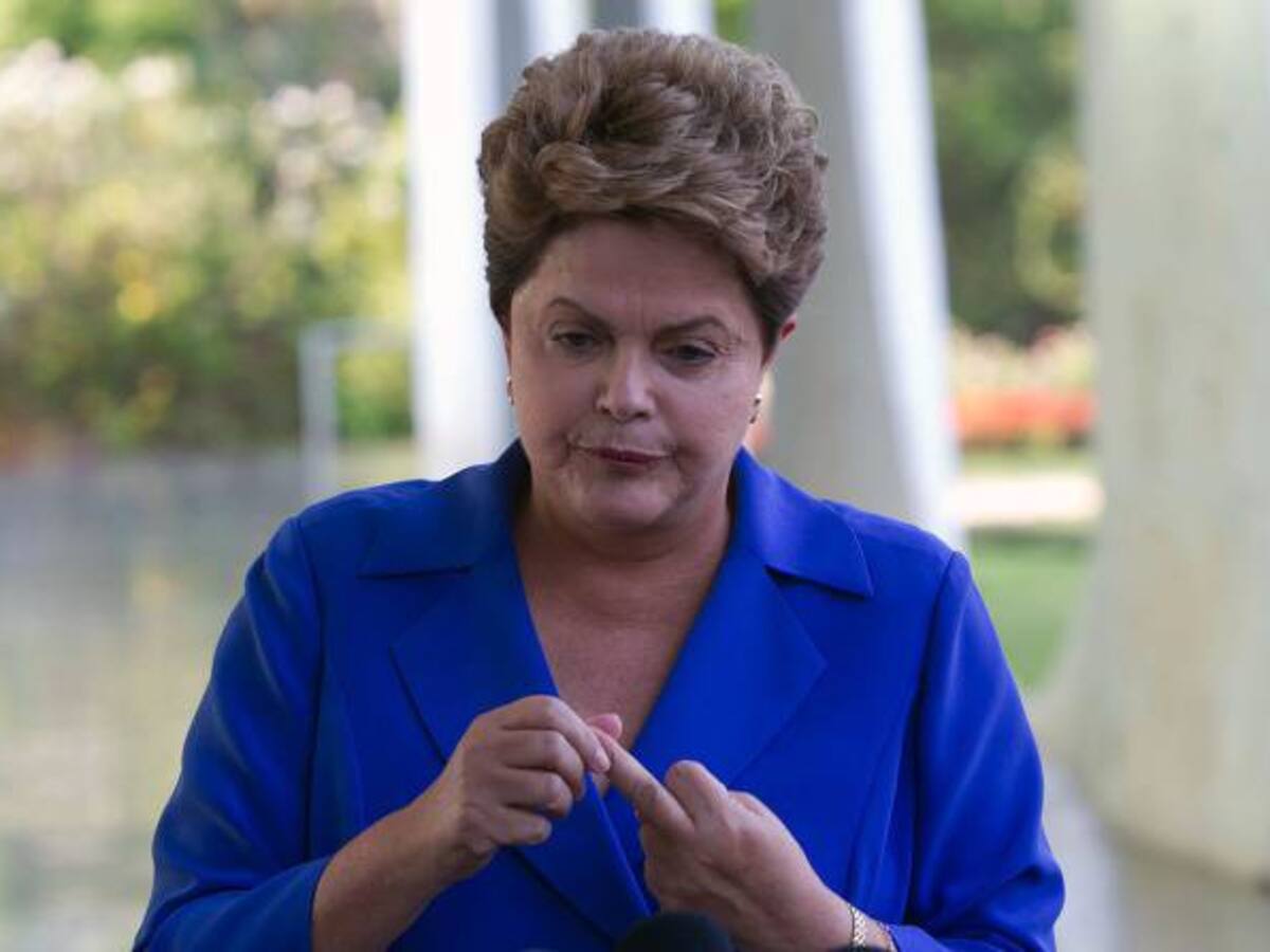 Diputados brasileños inician sesión para votar impeachment de Rousseff