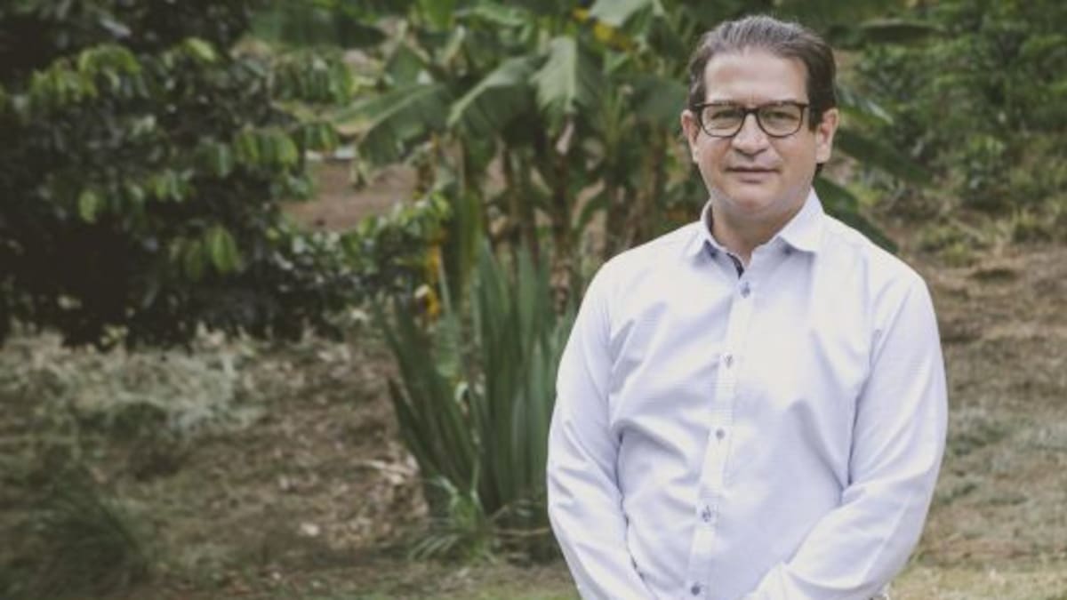 Rodolfo Zea renunciará a la Contraloría tras postularse al concurso para liderar la entidad