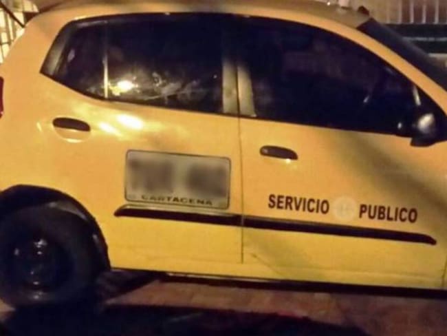 De dos puñaladas, delincuentes hieren a taxista en Cartagena