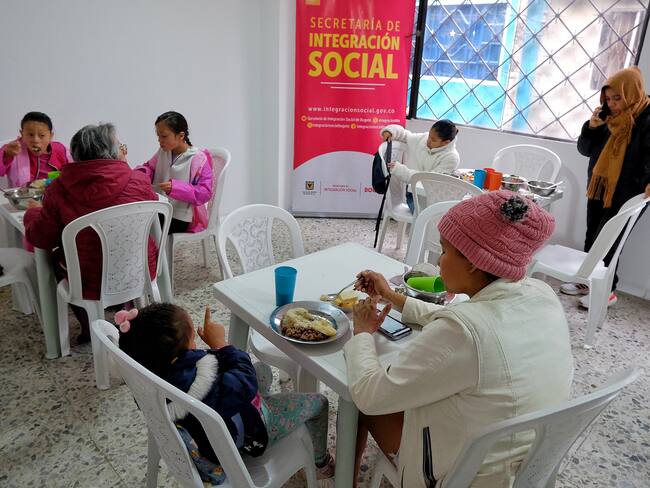 Bogotá amplía red de comedores comunitarios para combatir el hambre en Usme, Bosa y Ciudad Bolívar