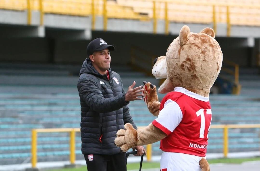 Omar Ramírez, técnico Independiente Santa Fe Femenino / Foto: Santafeleonas