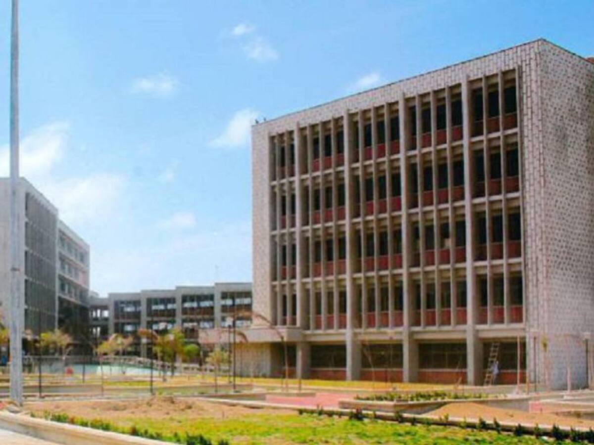 Universidad del Atlántico reabre sus puertas a la presencialidad