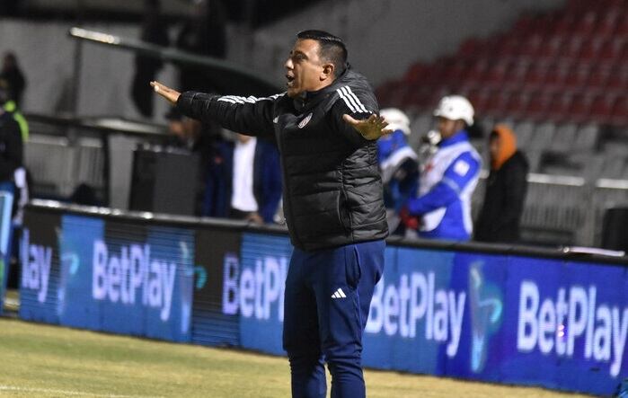 César Farías, entrenador del Junior