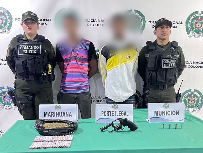 Policía de Bogotá captura a dos presuntos ladrones de un establecimiento comercial en Kennedy
