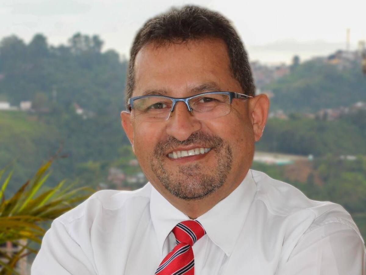 Formulan cargos al exsecretario de Educación de Caldas , Fabio Arias, por contratos del PAE