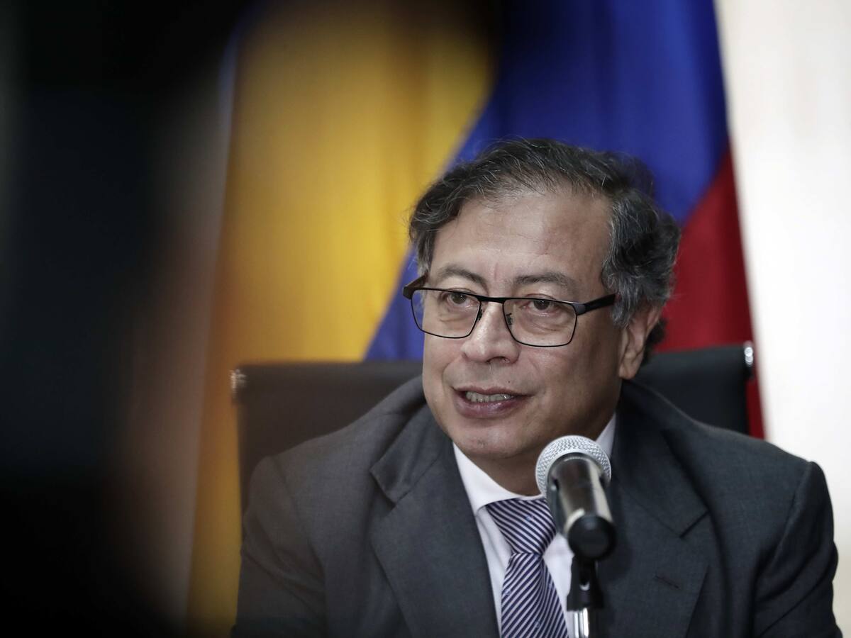 Los que dieron la orden en Tierralta quieren que vuelvan los paramilitares: Gustavo Petro