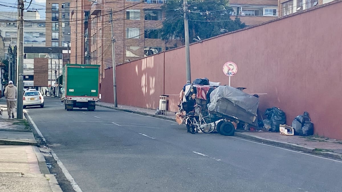 Habitantes de calle amenazan con sustancias químicas a residentes de Chapinero Norte