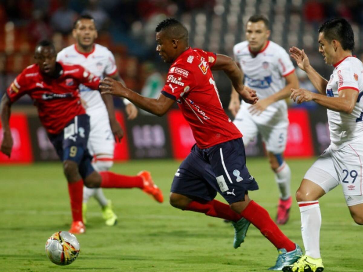 Junior venció a Medellín desde los doce pasos y avanzó a la final de la Copa Águila