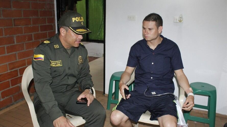 Un video en el que se observa a un perro de raza pitbull herido por una bala que fue disparada por un policía, ha desatado una gran polémica en Cali. Foto: Policía