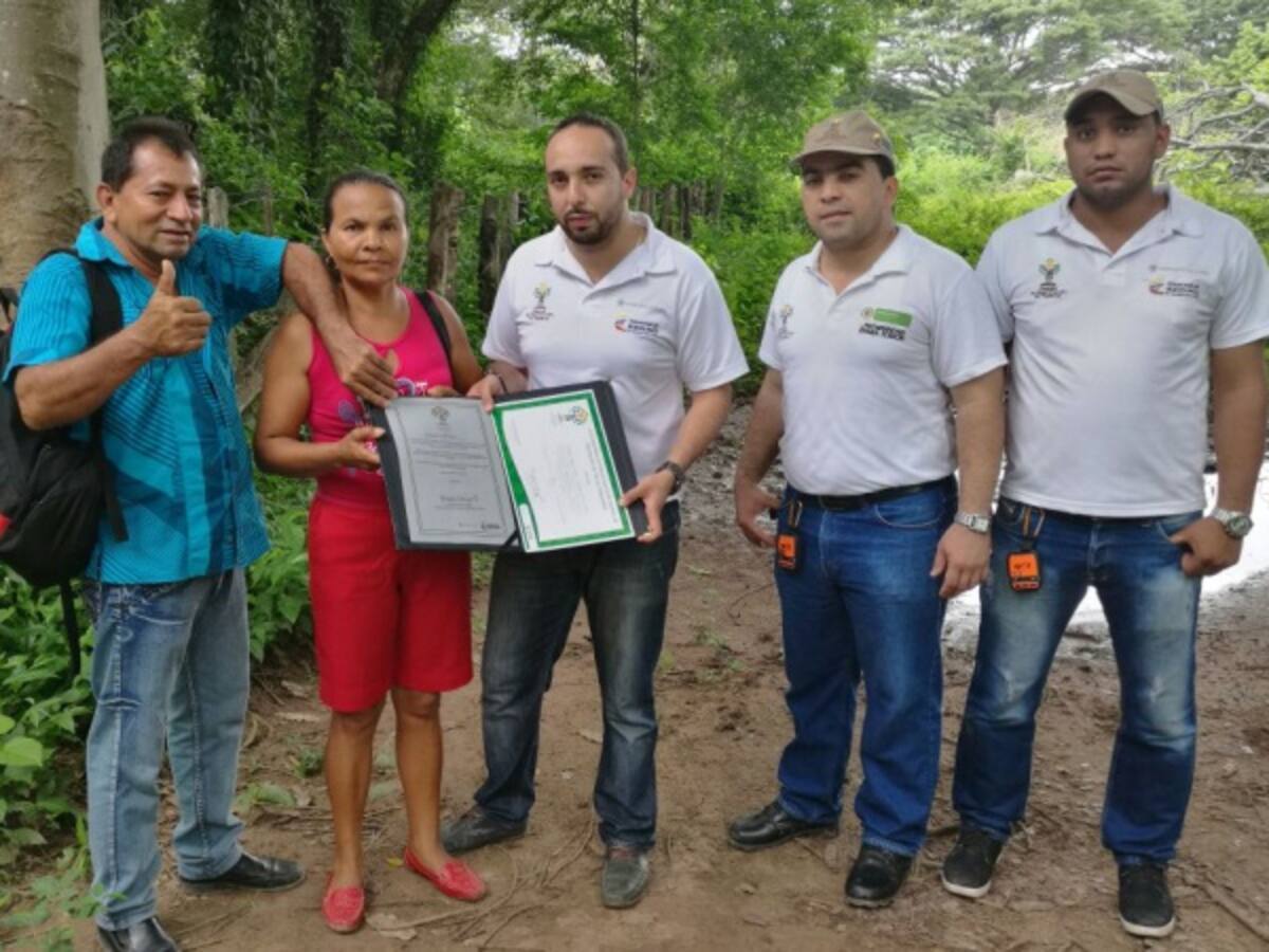 Justicia reconoce derechos de campesinos víctimas de paramilitares en el Cesar