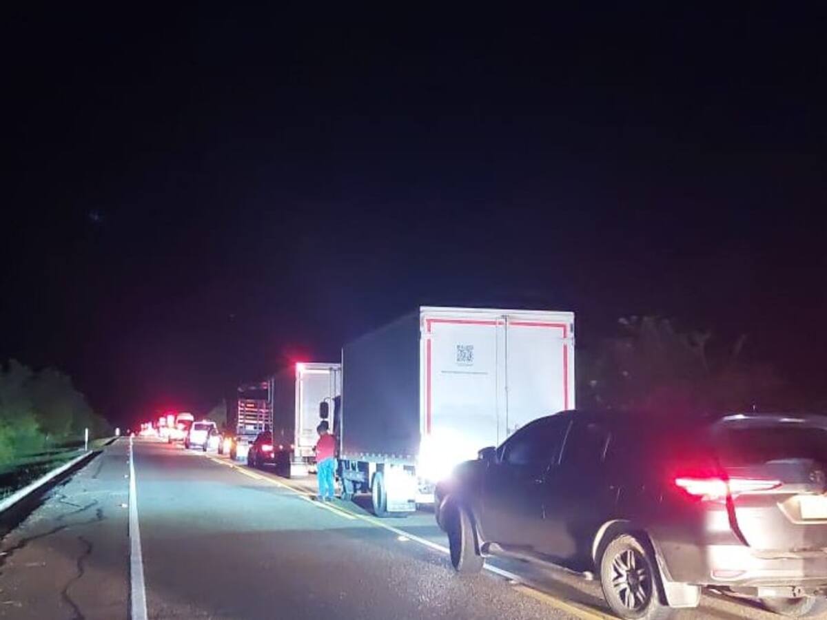 Bloqueos en La Cordialidad y Vía al Mar por mal servicio de energía en Santa Catalina