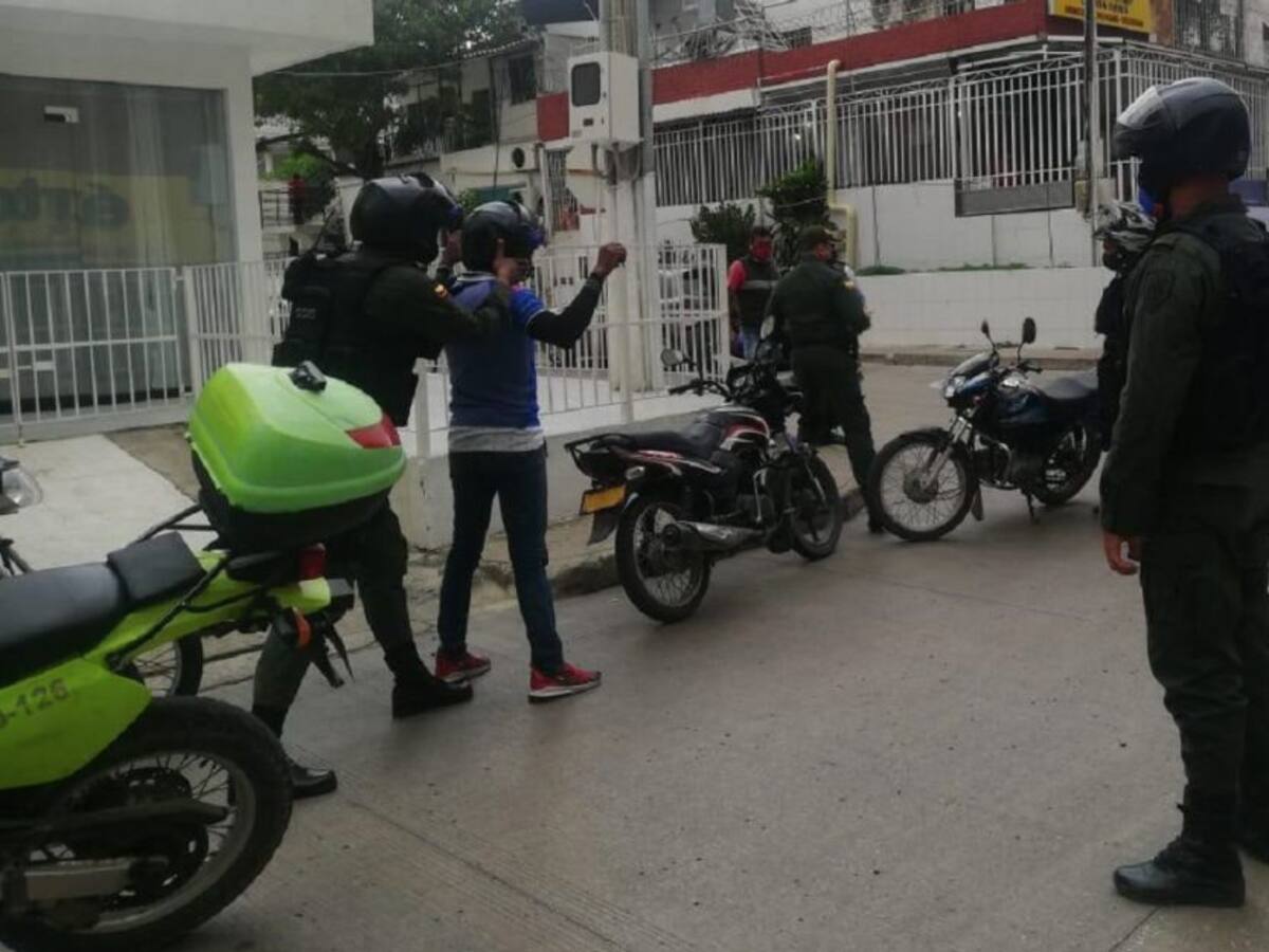 Riña en vía pública deja varios sancionados en Cartagena