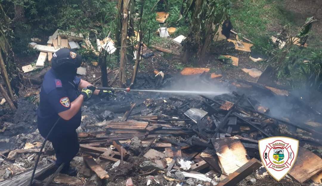 Incedio de cobertura vegetal en La Dorada