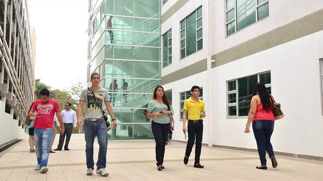Uniautónoma explica a interventor en informe que no desvió recursos del convenio Sena. Foto: Colprensa