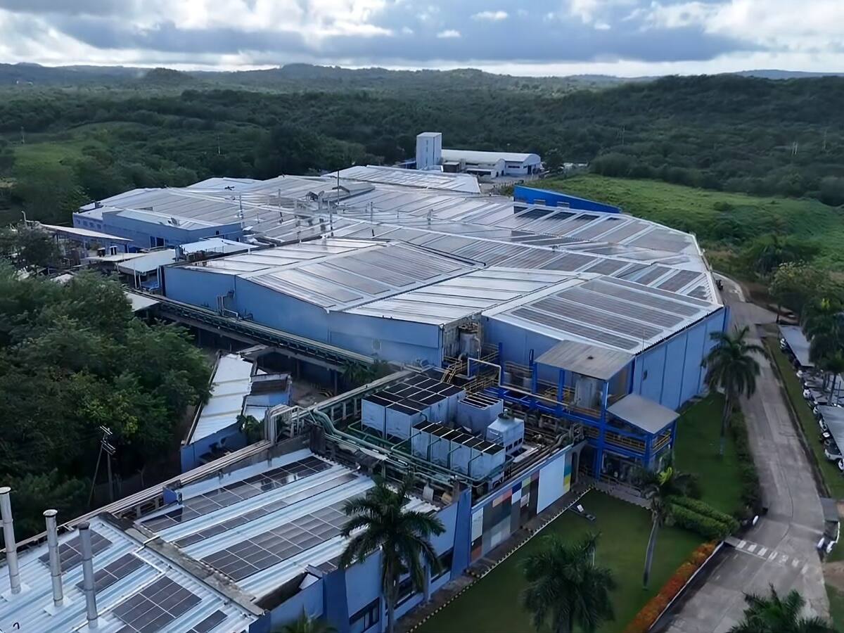 Inauguran proyecto de autogeneración solar fotovoltaica con cambio de cubiertas más grande del país