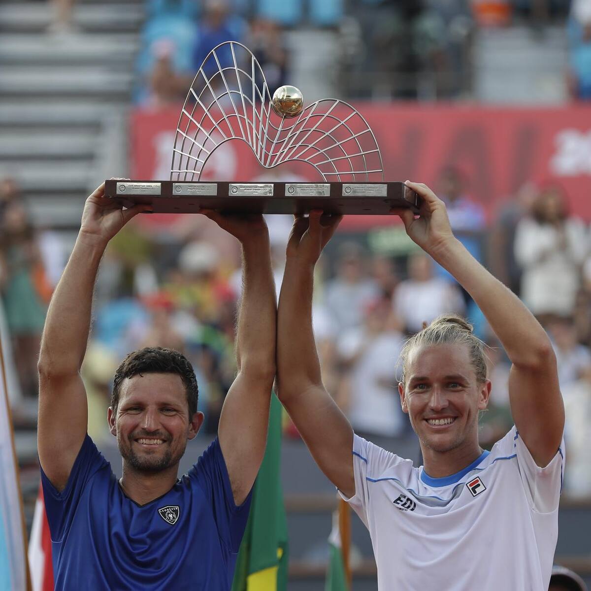 Nicolás Barrientos, campeón en dobles del Abierto de Río de Janeiro