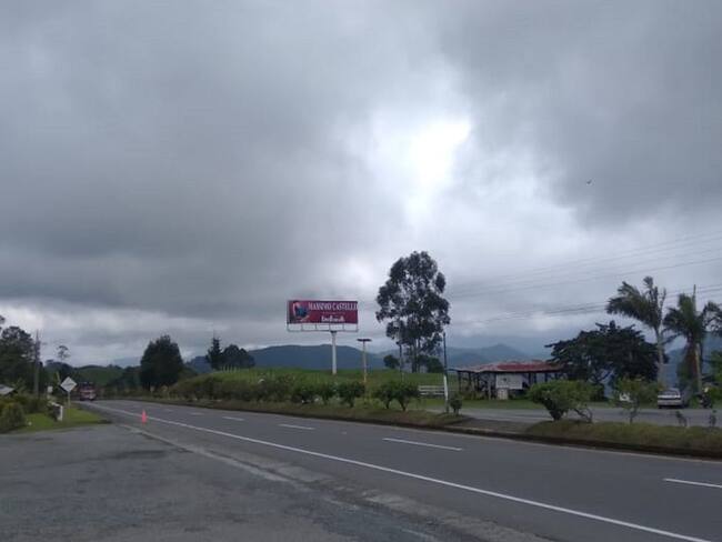 Vía Armenia-Pereira