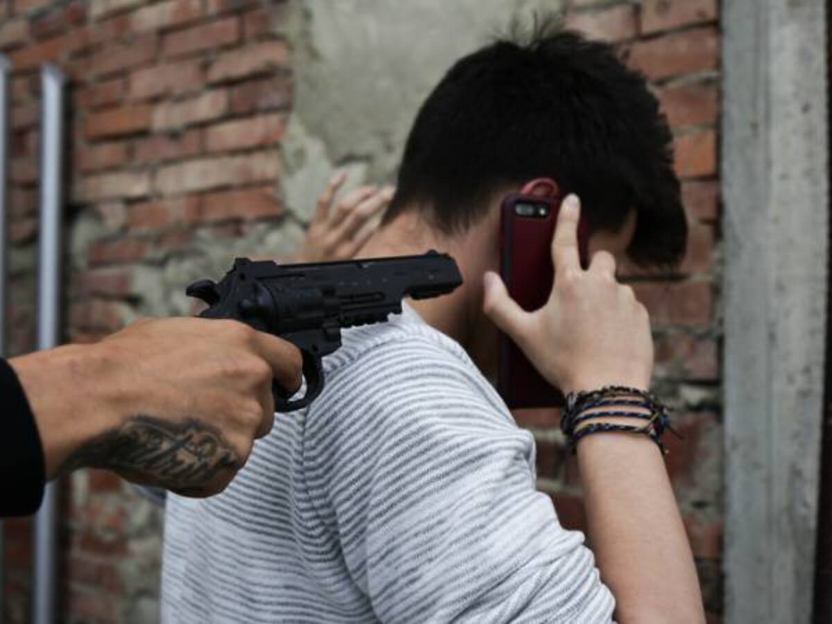 Denuncian delincuentes que están extorsionando menores por teléfono
