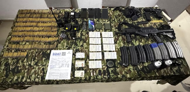 Arsenal incautado al Eln en El Carmen / Foto Cortesía
