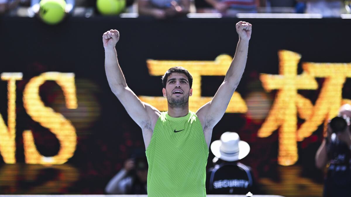 Carlos Alcaraz, con paso firme por su primer título del Abierto de Australia