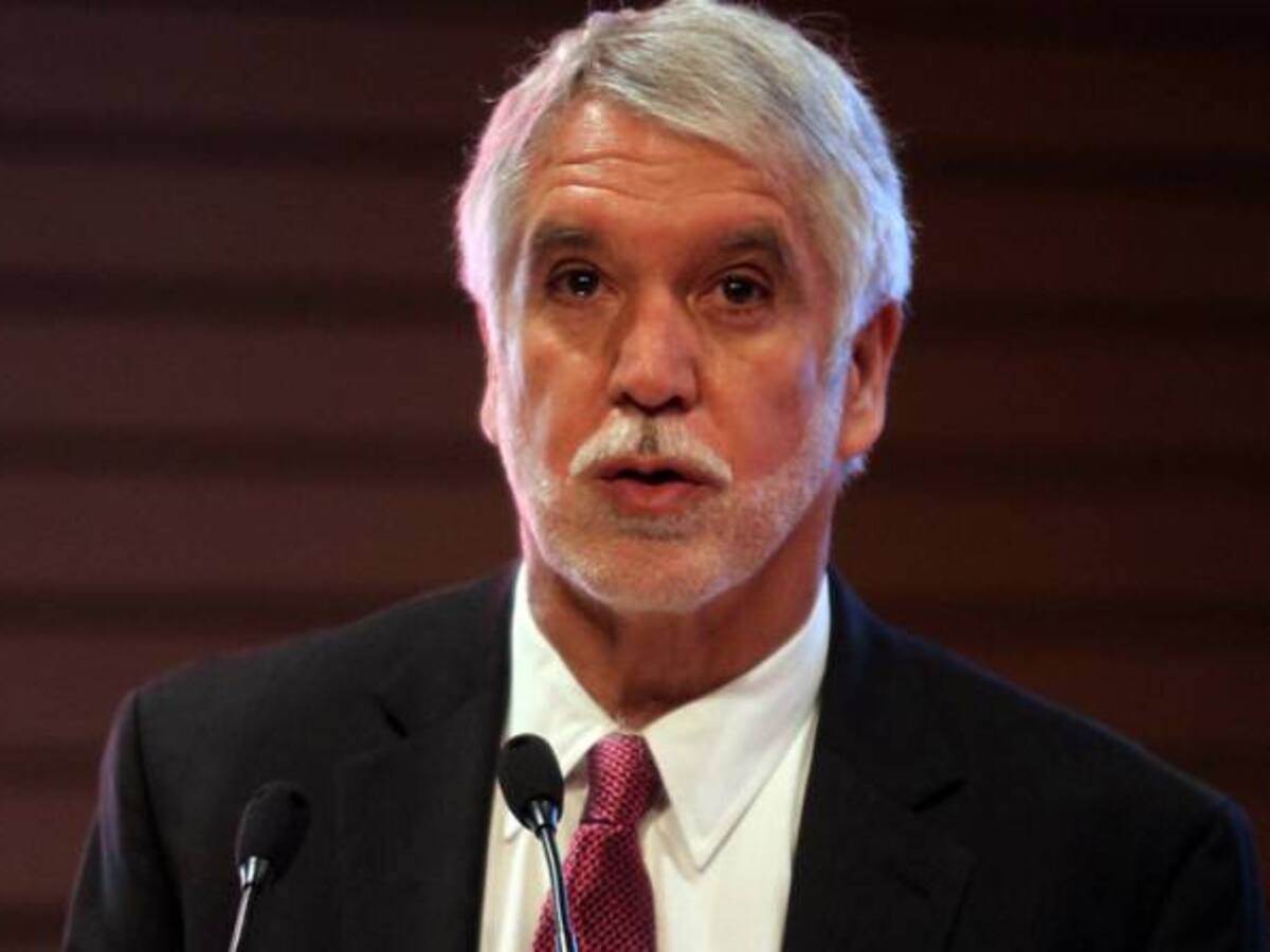 “Ir al Congreso reduce al Concejo de Bogotá casi a una JAL”: Peñalosa
