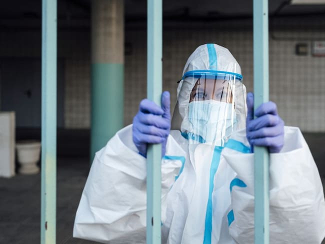 Sindicato del INPEC denuncia que no les pagan a los médicos de las cárceles