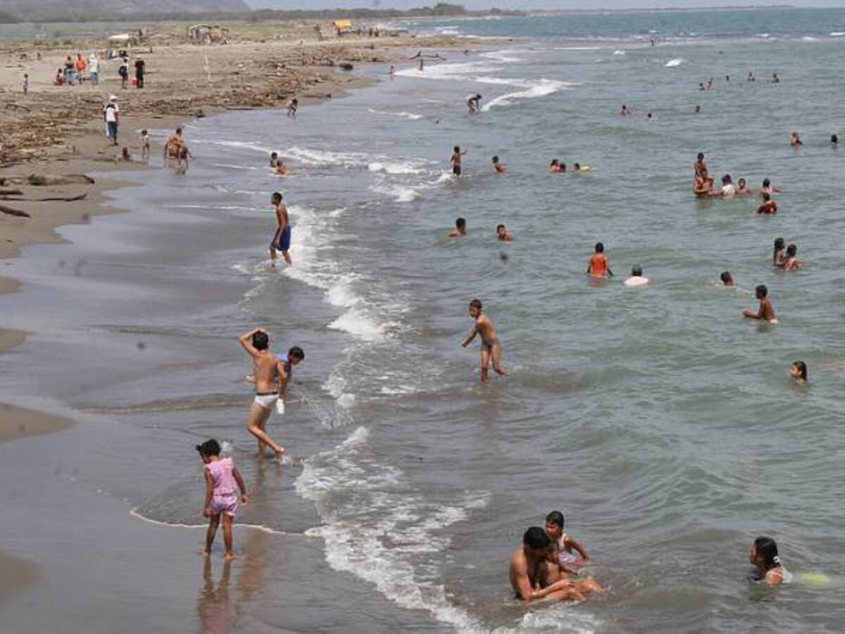 El zika, el trabajo y dinero: las razones de los que no viajan en Semana Santa