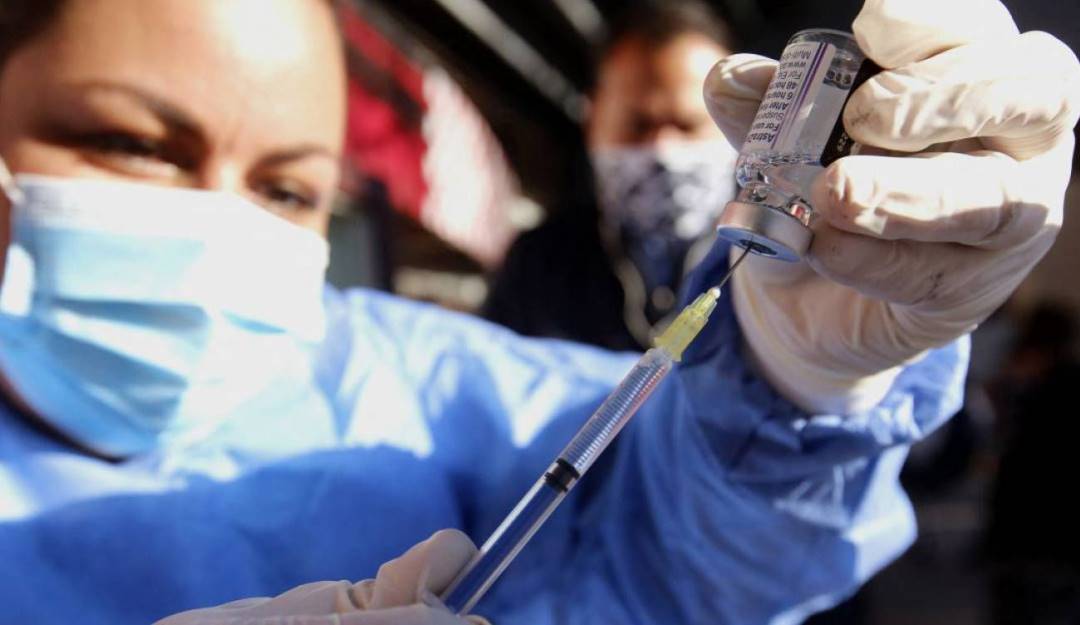 Jornadas de vacunación contra el coronavirus en México. | Foto: AFP