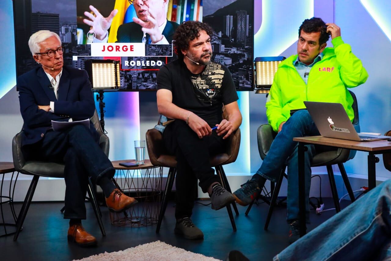 Jorge Enrique Robledo y Rodrigo Lara, candidatos a la Alcaldía de Bogotá. Foto: Caracol Radio.
