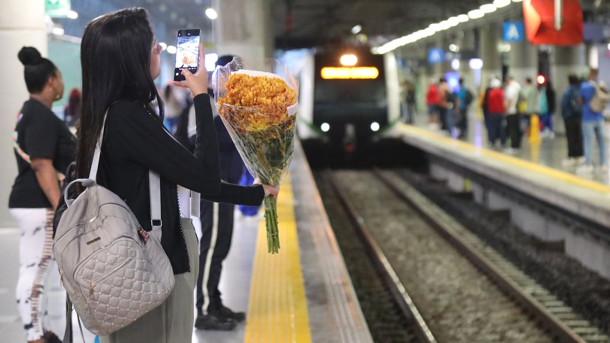 Por Feria de Flores, el Metro de Medellín ampliará el horario hasta la media noche en líneas A y B
