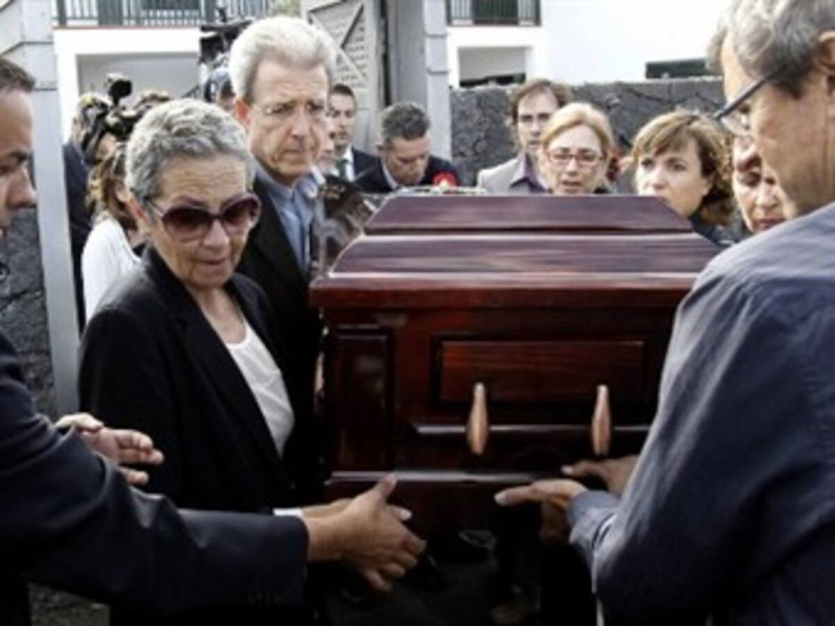 Portugal llora la muerte de Saramago y le rinde último tributo