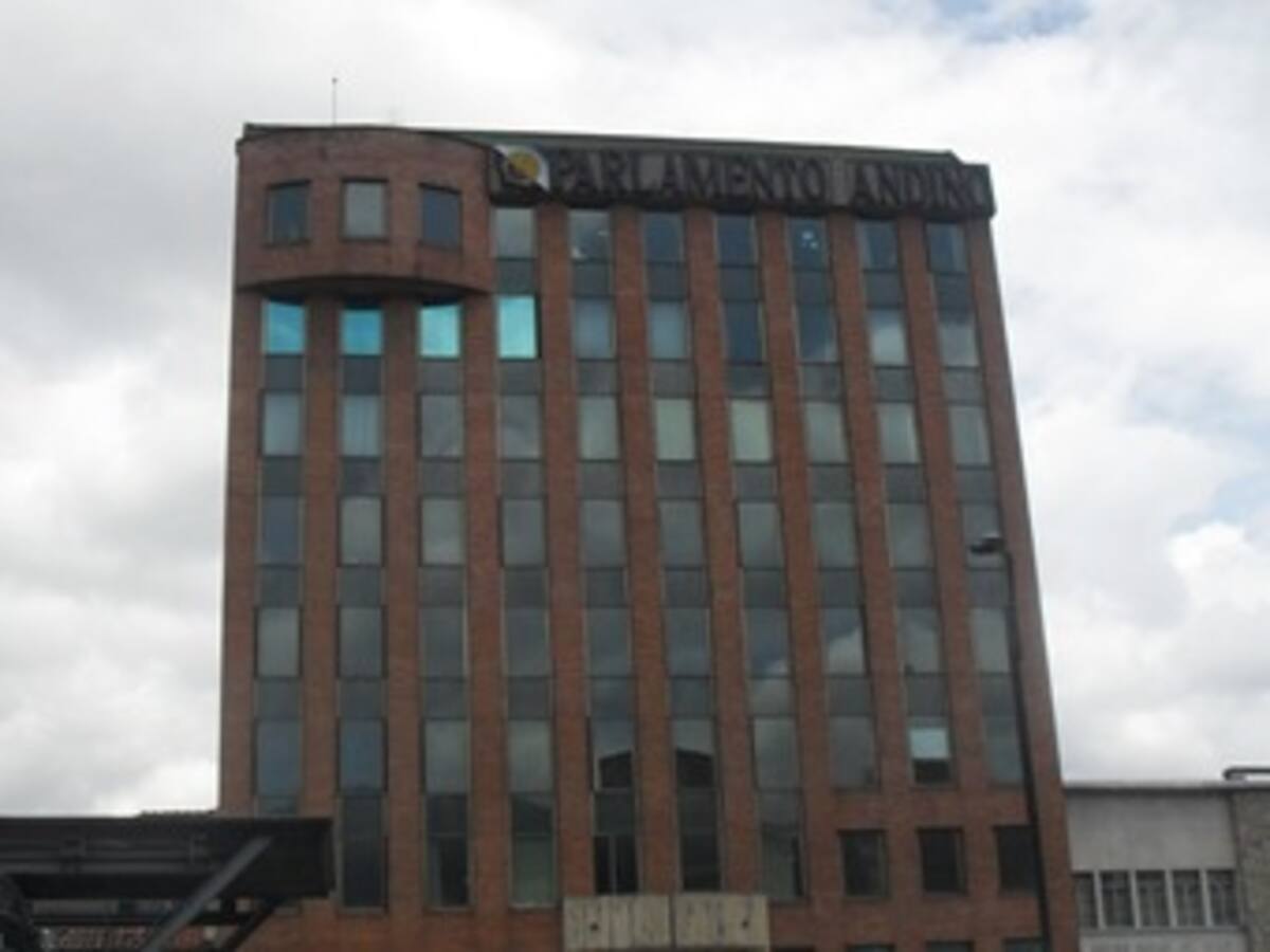 Aprobada en Cámara eliminación de elección popular de Parlamento Andino