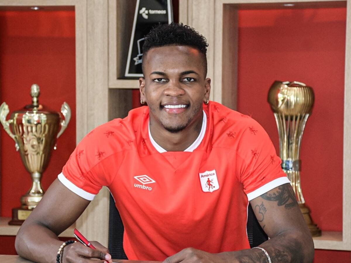 Larry Ángulo: "Osorio me dijo que necesitaba un jugador de mis cualidades"