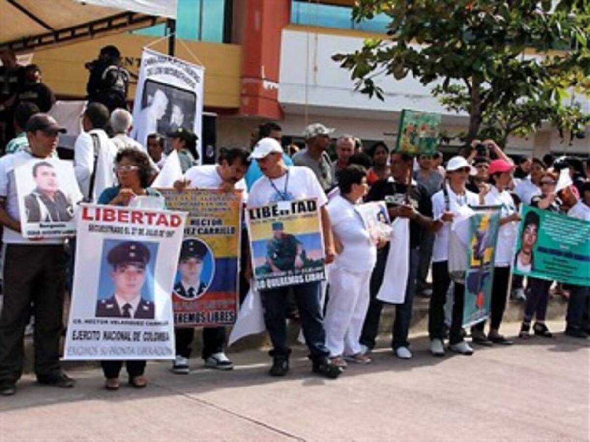 Exigen a las Farc revelar paradero de víctimas de desaparición forzada
