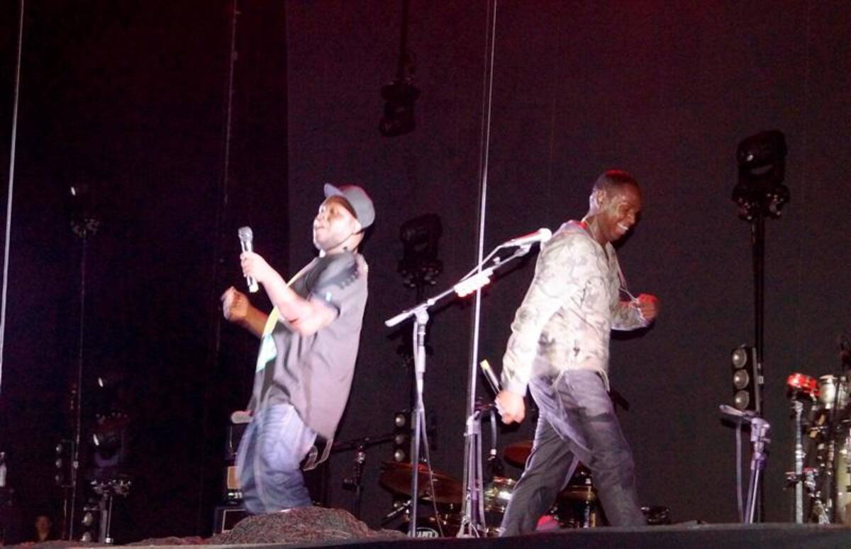 Son Batá no solo fue el grupo de rap que abrió los conciertos de Juanes, sino que fue protagonista de sus conversatorios en todas las ciudades.