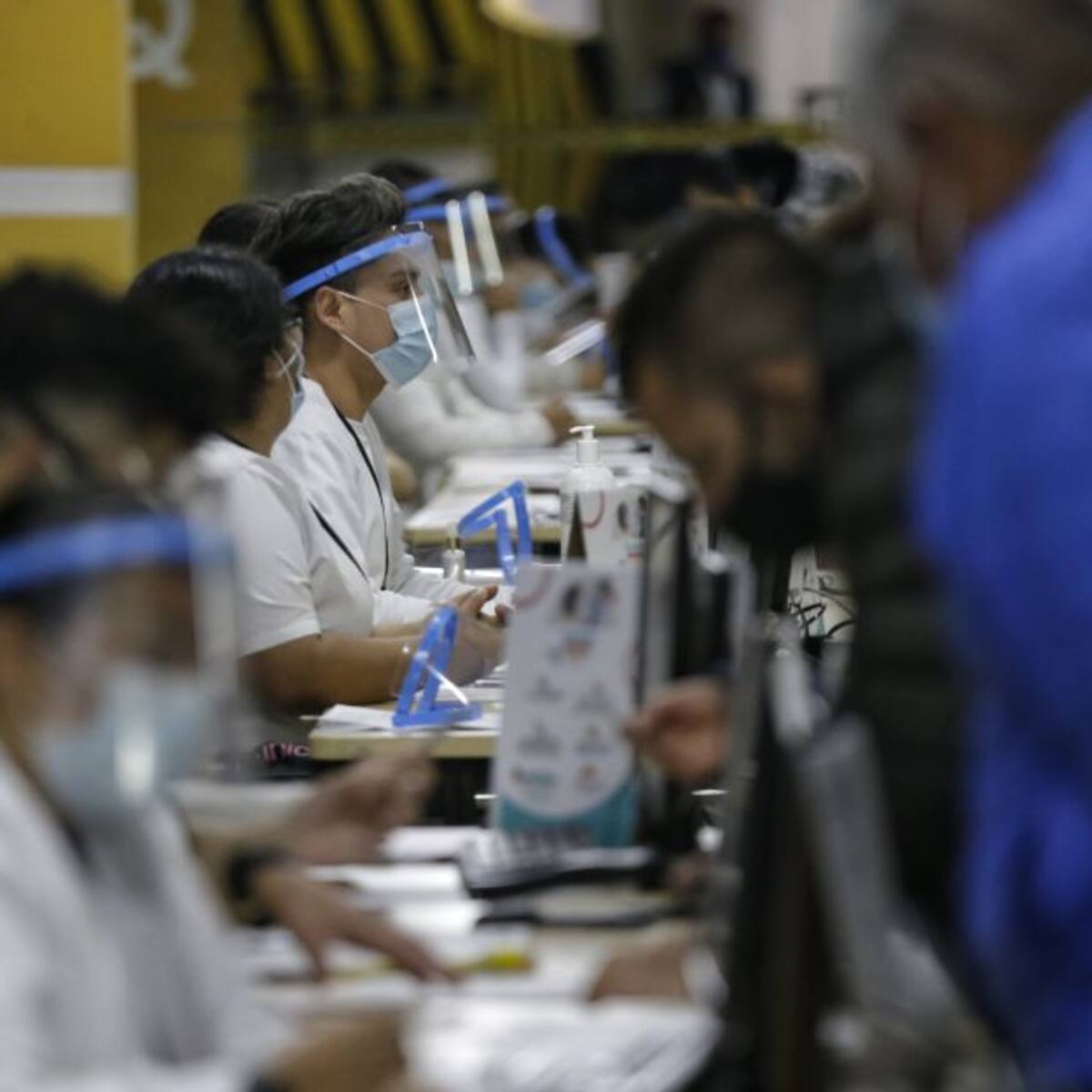 Ministerio prioriza a quienes no tengan afiliación a EPS para vacunarse